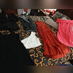 Clothing lot size small (4-6) woman dresses rompers tops black pink